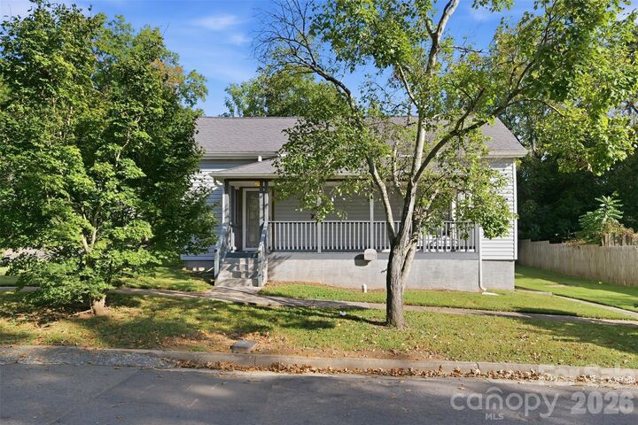 Property Photo:  140 Aikman Avenue  NC 28128 