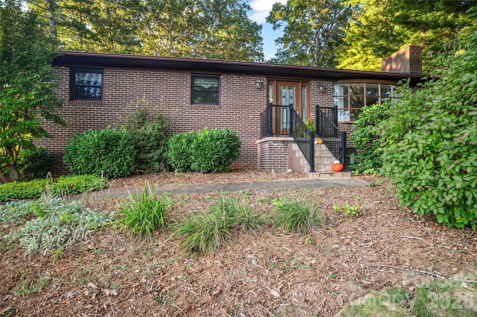 Property Photo:  9 Fullam Drive  NC 28704 