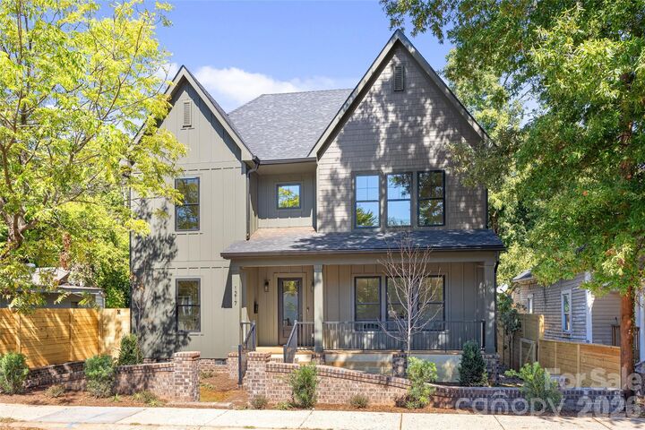 Property Photo: 1217 Parkwood Avenue NC 28205