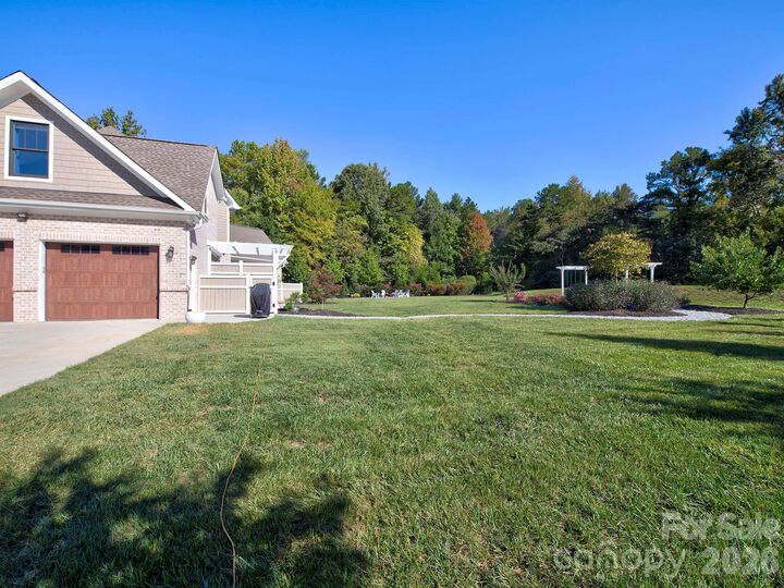 Property Photo: 8833 Kerns Meadow Lane NC 28078