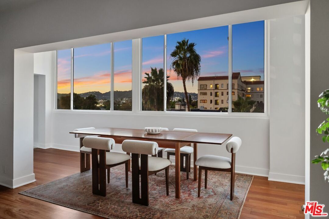 Property Photo:  531 N Rossmore Ave, Unit A  CA 90004 