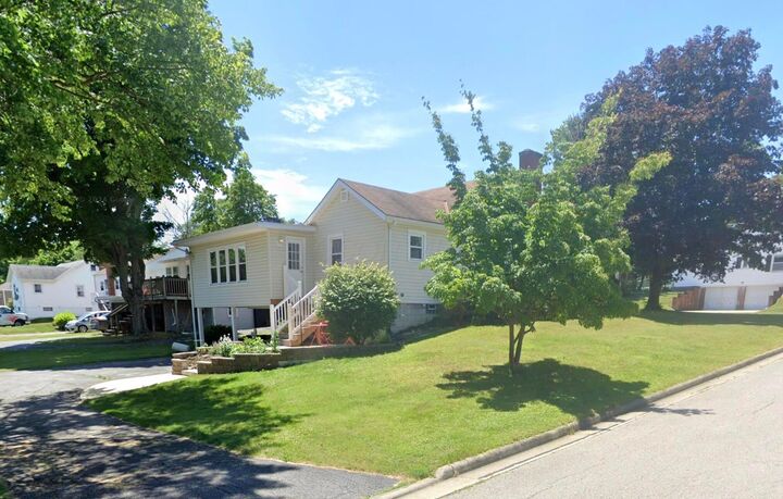 Property Photo:  1005 Eastern Avenue  OH 44805 