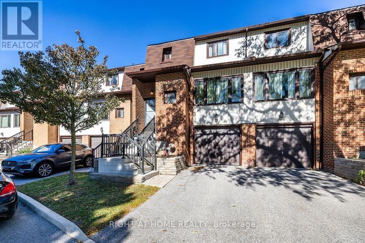 Property Photo: 765 Oklahoma Drive 5 ON L1W 3C9