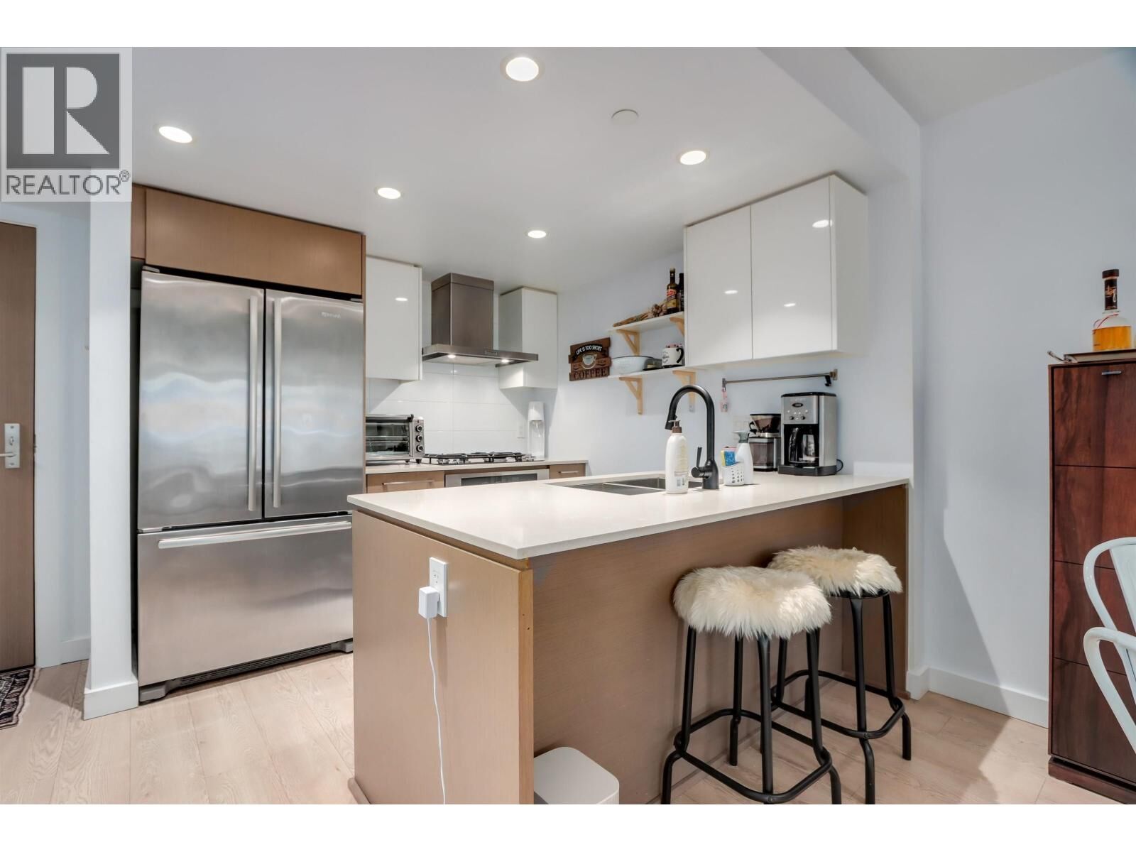 Property Photo:  1618 Quebec Street 207  BC V6A 0C5 