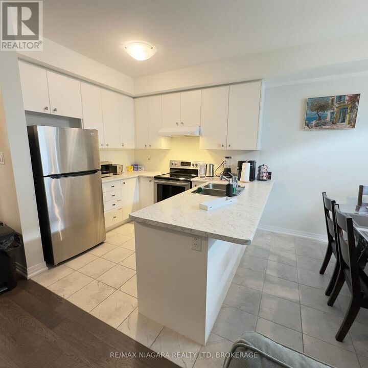 Property Photo:  20 Velvet Way  ON L2V 0P3 