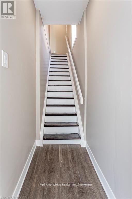 Property Photo:  279 William Street 2 Upper  ON N6B 3C2 