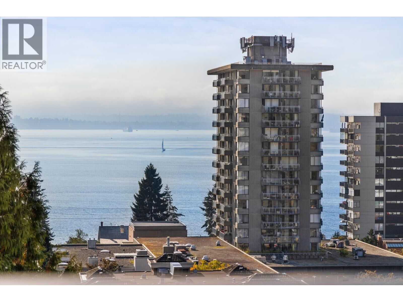 Property Photo: 1737 Duchess Avenue 703 BC V7V 1P8