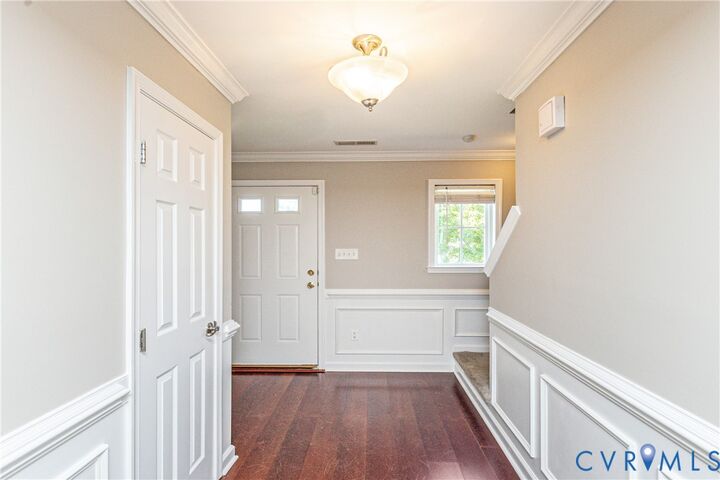 Property Photo:  1913 Glenwilton Drive  VA 23223 