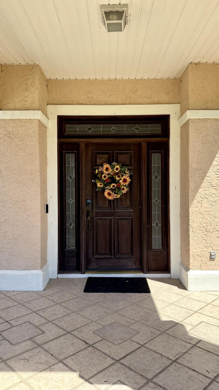 Property Photo:  128 Fairway Boulevard  FL 32407 