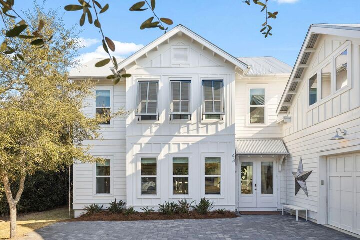 Property Photo:  43 Suzanne Drive  FL 32459 