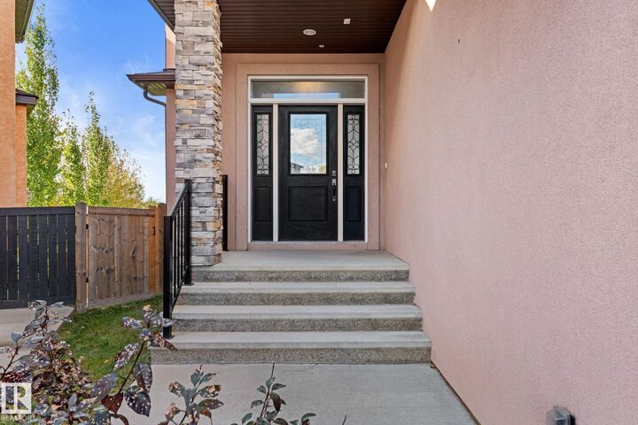 Property Photo:  229 Albany Drive NW  AB T6V 0L4 