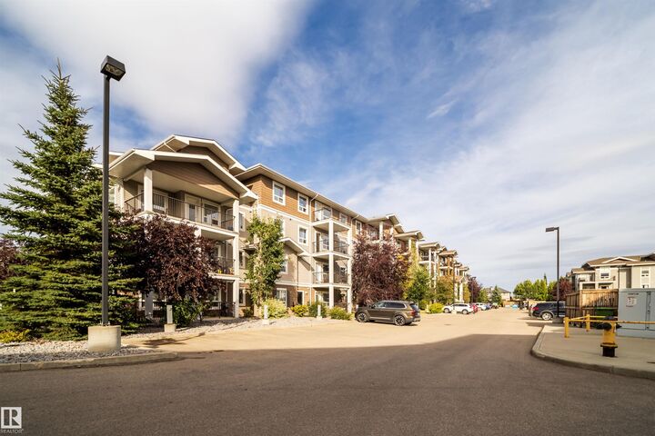 Property Photo: 9351 Simpson Drive NW 3114 AB T6R 0N4