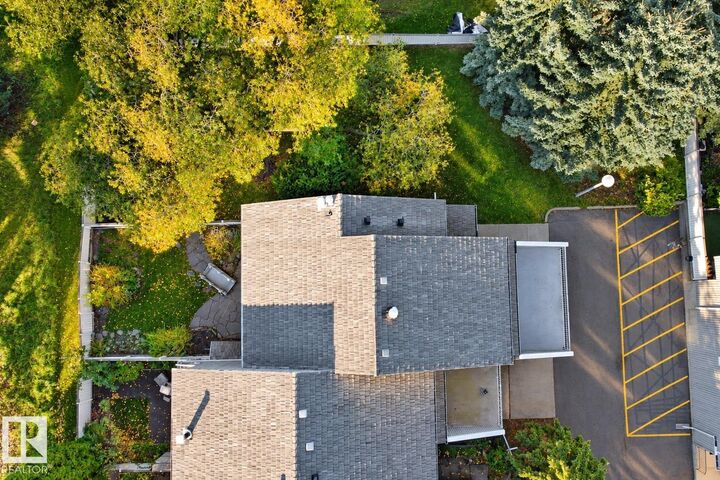 Property Photo:  3022 108 Street NW  AB T6J 3S6 
