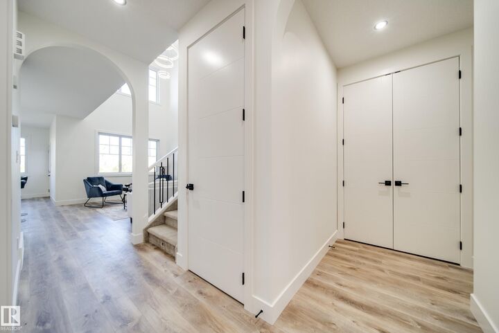Property Photo:  8752 183 Avenue NW  AB T5Z 0S8 