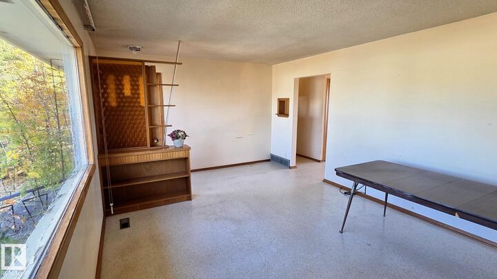 Property Photo:  5517 49 Street  AB T9C 1G5 