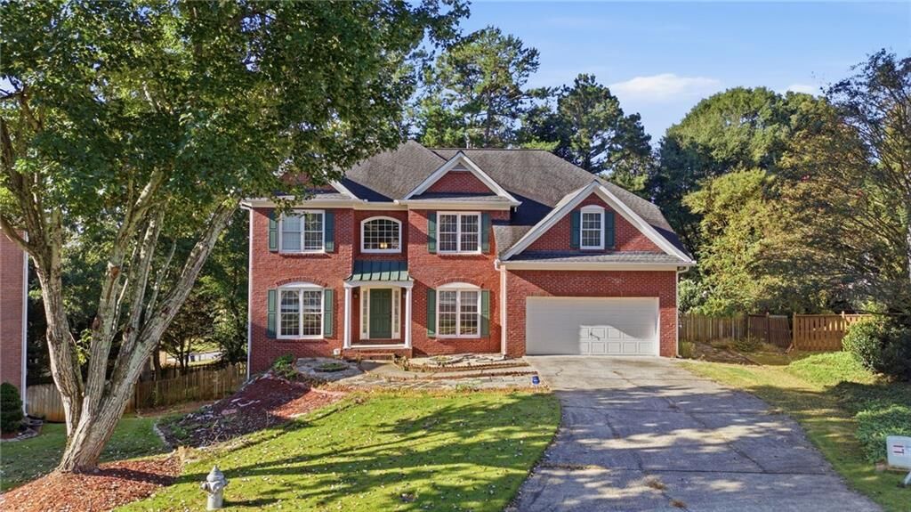 Property Photo: 1832 Shores Ridge Court GA 30024