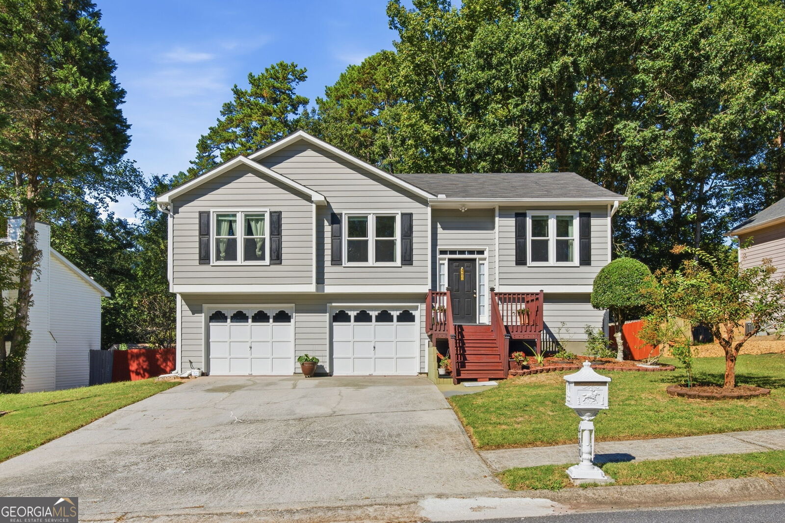 Property Photo: 480 Saddle Shoals Drive GA 30046