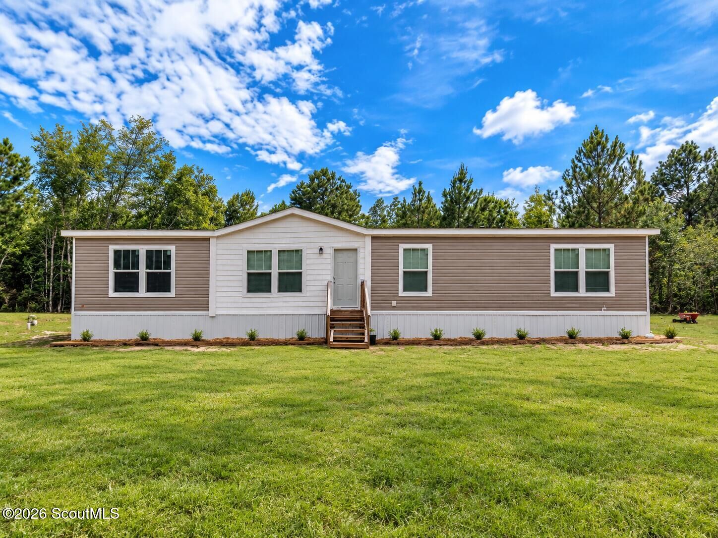Property Photo: 6118 Leslie Drive GA 31557