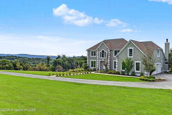Property Photo:  667 Culver Hill Road  PA 18643 