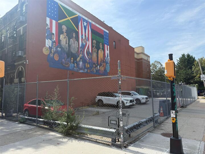 Property Photo: 174 Stuyvesant Avenue B4 NY 11221