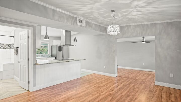 Property Photo:  1300 S Dewey Street  FL 32726 