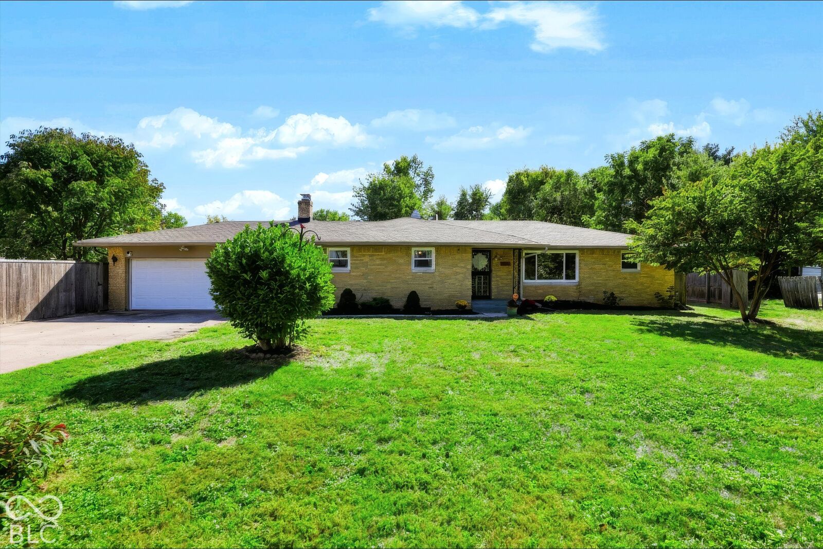 Property Photo:  2015 W 46th Street  IN 46228 