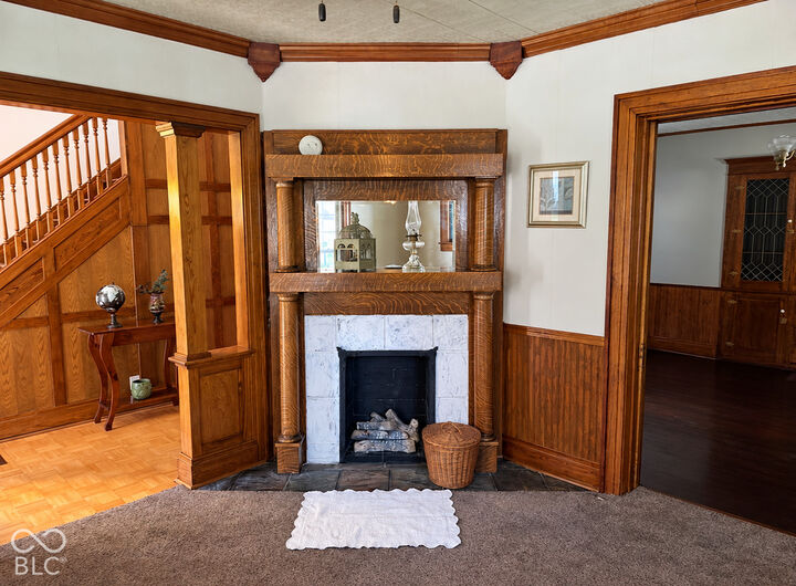 Property Photo:  321 N High Street  IN 47390 