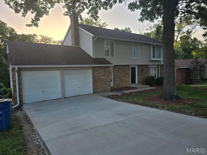 Property Photo:  477 Ironwood Drive  MO 63011 