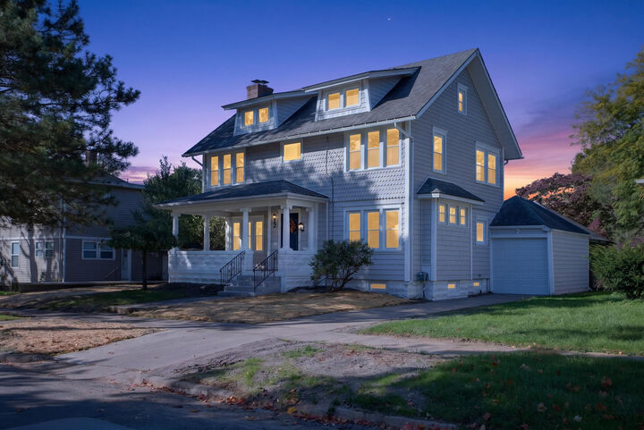 Property Photo:  912 2nd Street  MI 49203 
