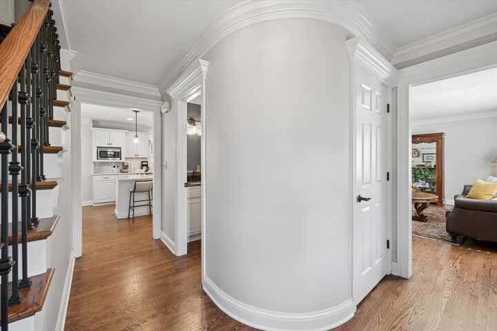 Property Photo:  400 Bramble Lane  IL 60010 