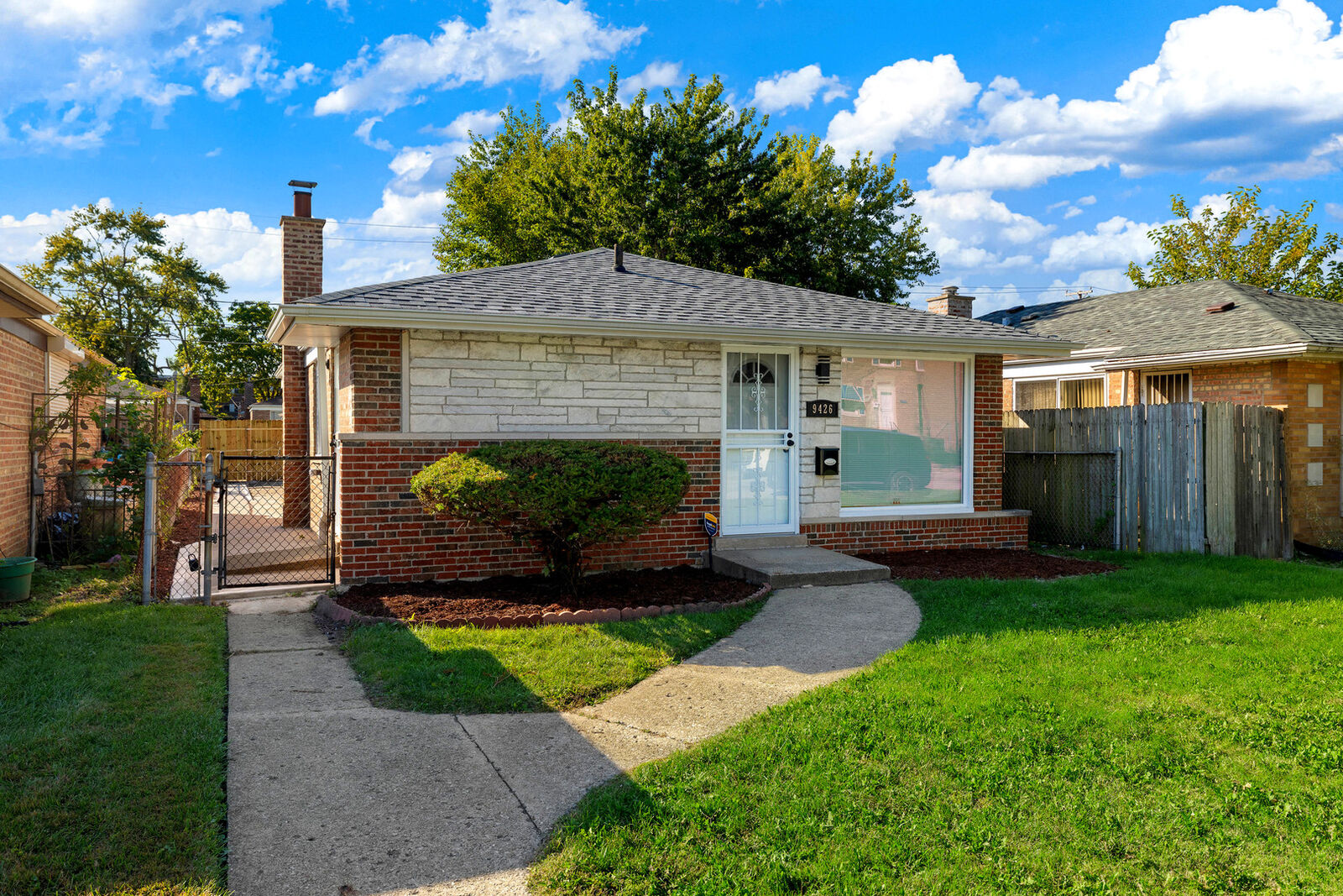Property Photo:  9426 S Peoria Street  IL 60620 