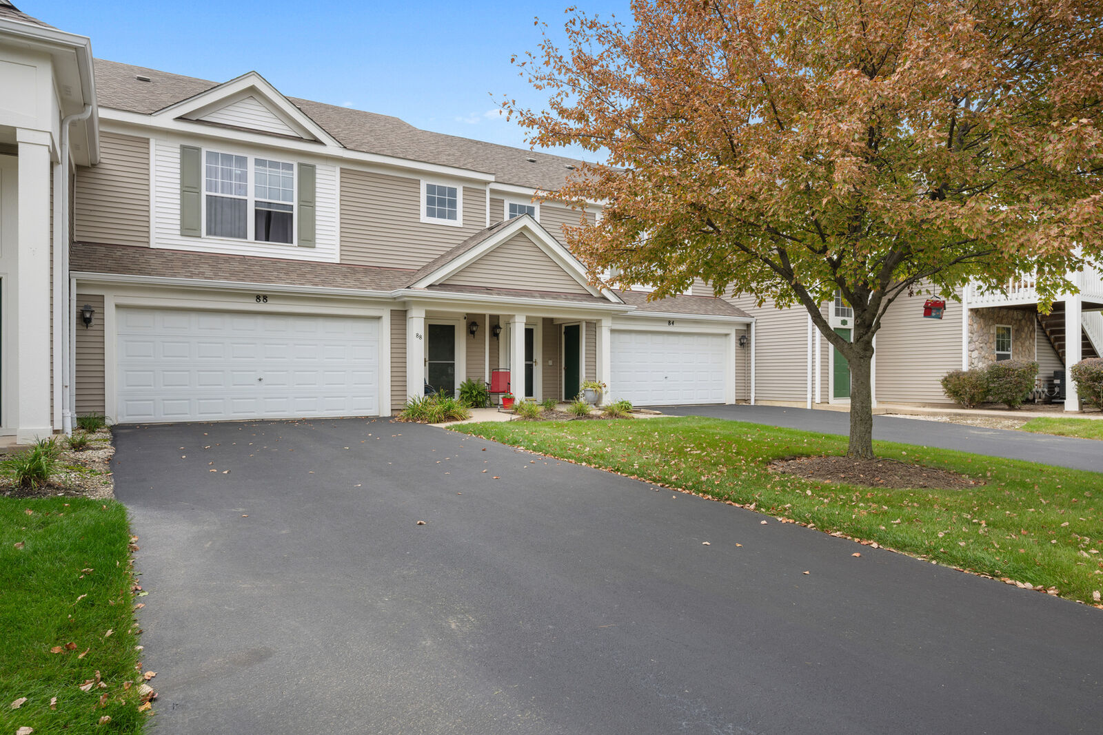 Property Photo:  88 Johnson Court  IL 60542 