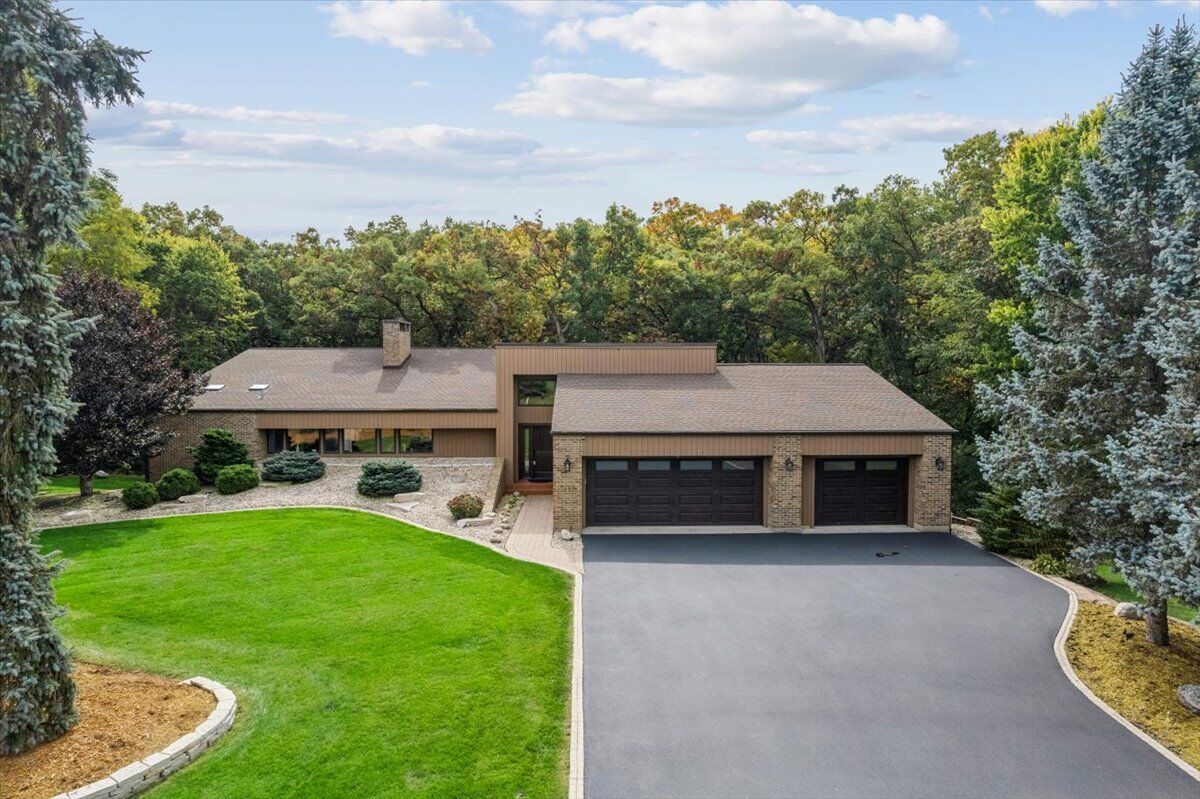 Property Photo:  6503 Ojibwa Lane  IL 60050 