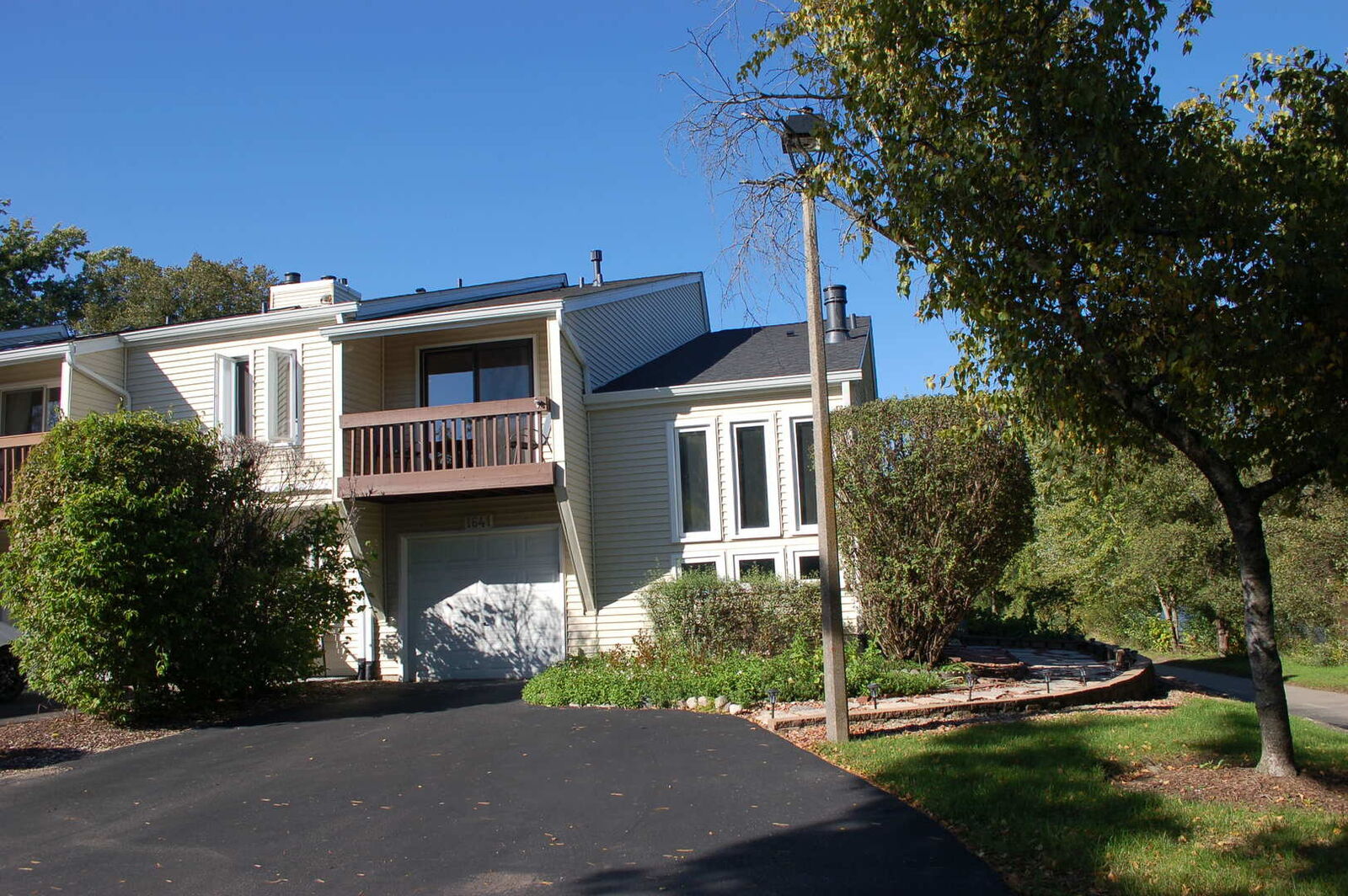Property Photo: 1641 Cove Court IL 60565