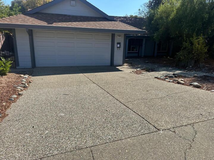 Property Photo:  5936 Yeoman Way  CA 95610 