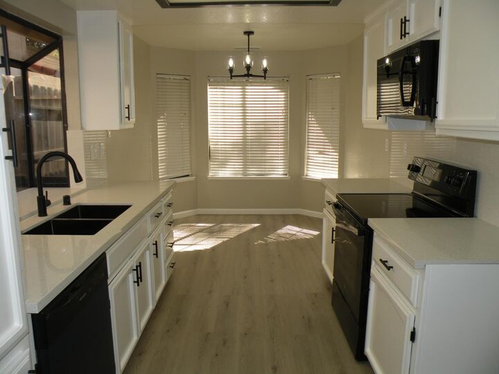 Property Photo:  1005 Vindel Lane  CA 95350 