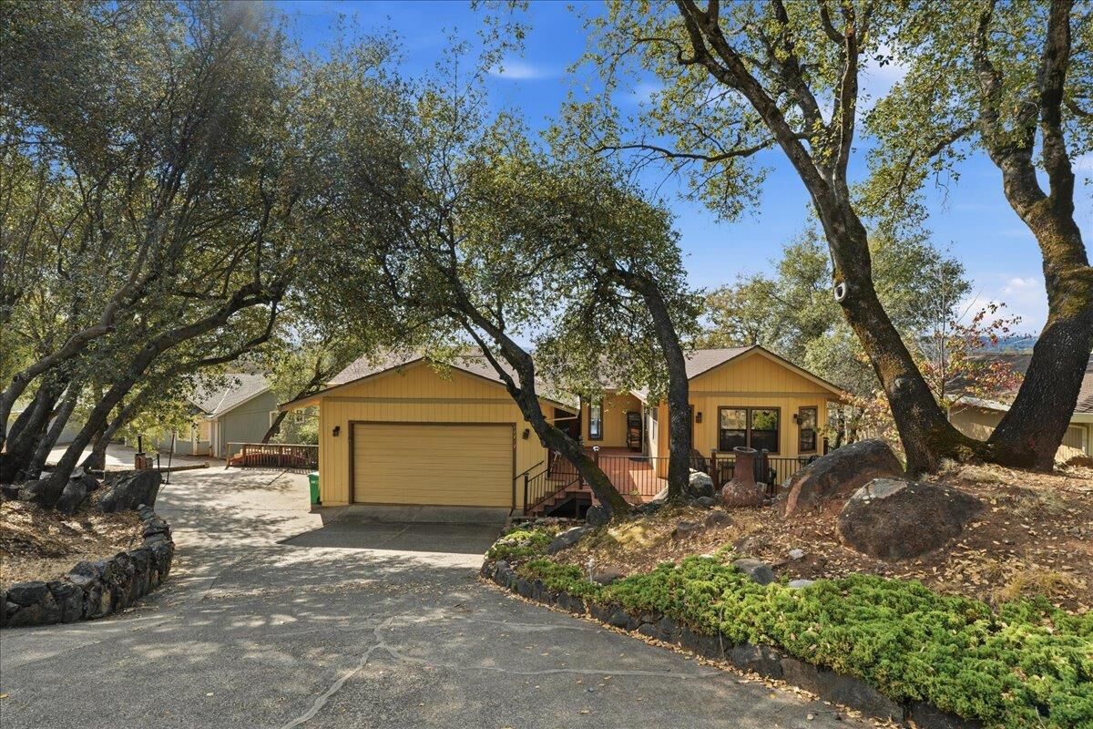 Property Photo:  18717 Hummingbird Drive  CA 95946 