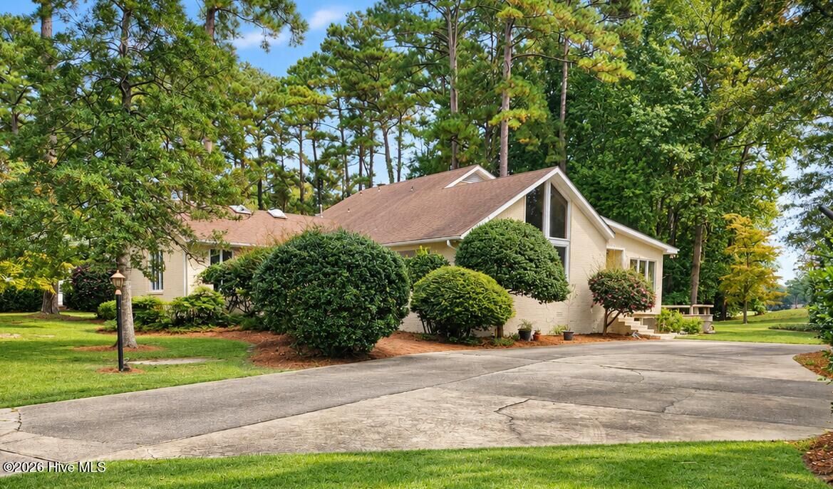 Property Photo: 4503 W Fairway Drive NC 28562