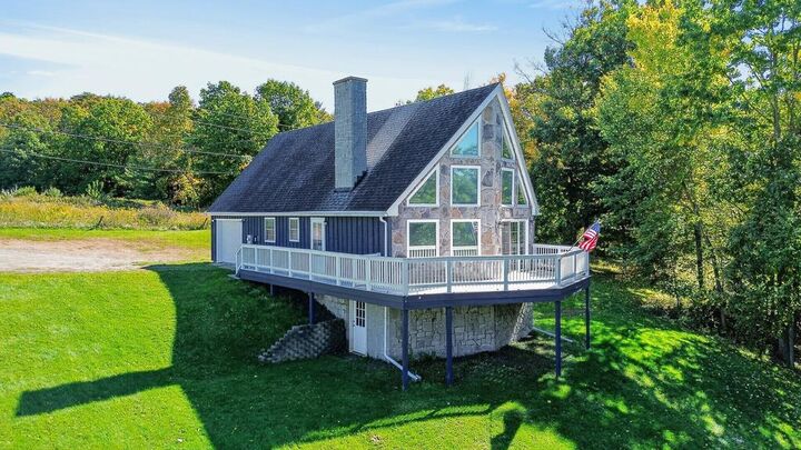 Property Photo:  1090 Bliss Rd  PA 18837 