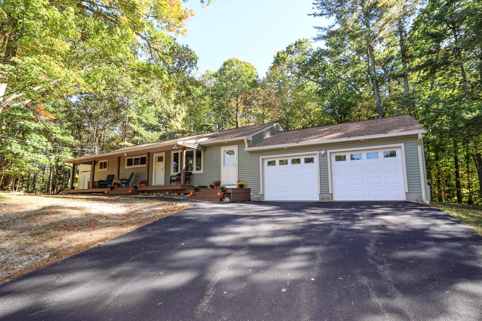 Property Photo:  1110 W Hollis Street  NH 03062 