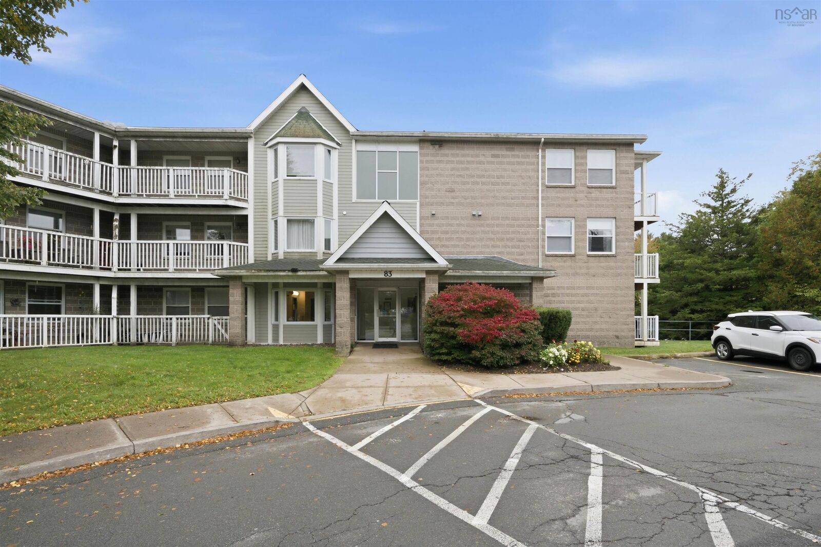 Property Photo: 411 83 Kearney Lake Road NS B3M 4E6