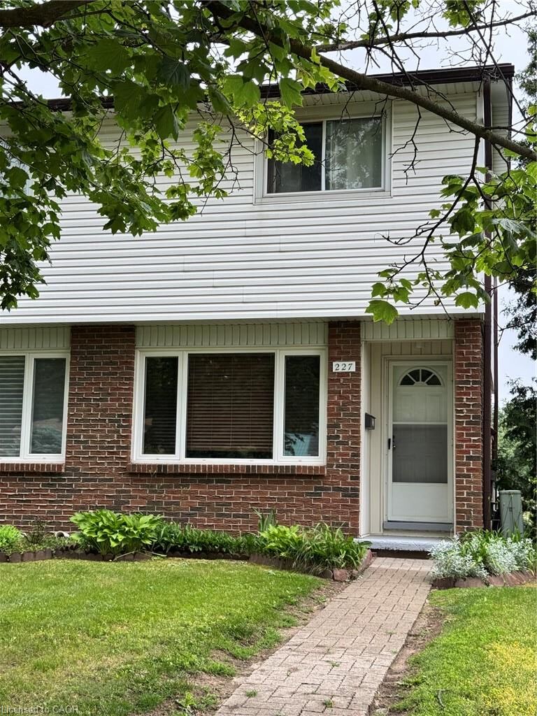 Property Photo:  227 Fergus Avenue  ON N2A 2H6 