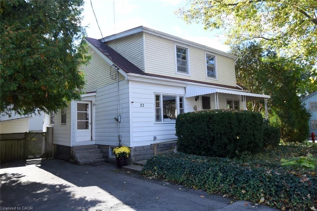 Property Photo:  23 Bond Street S  ON L9H 3G9 