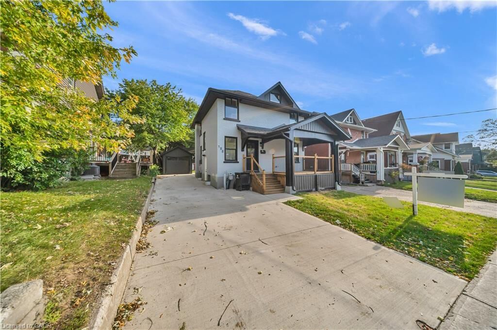 Property Photo:  188 Courtland Avenue E  ON N2G 2V4 