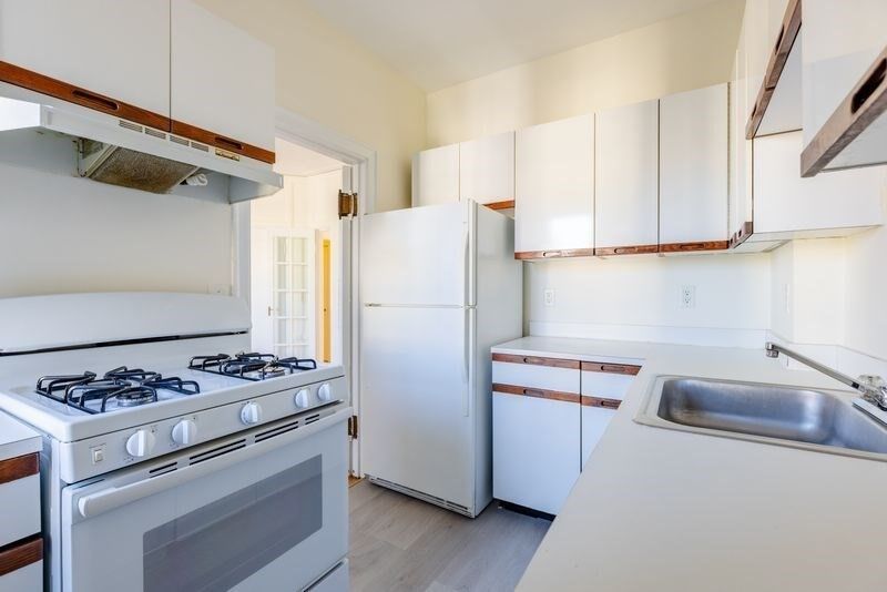 Property Photo:  1263 Commonwealth Ave 4  MA 02134 