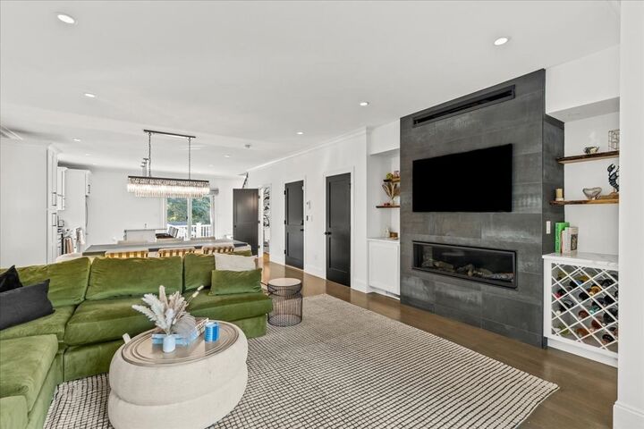 Property Photo:  65 Ashland St 2  MA 02122 