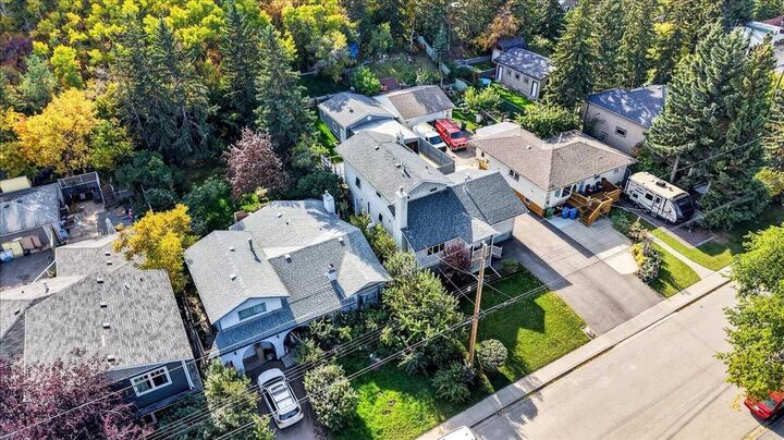 Property Photo: 8331 33 Avenue NW AB T3B 1L5