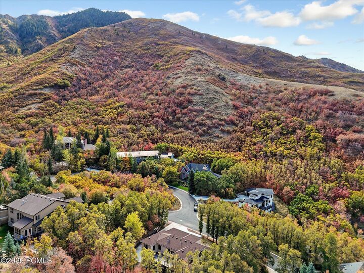 Property Photo:  422 S Maryfield Drive  UT 84108 