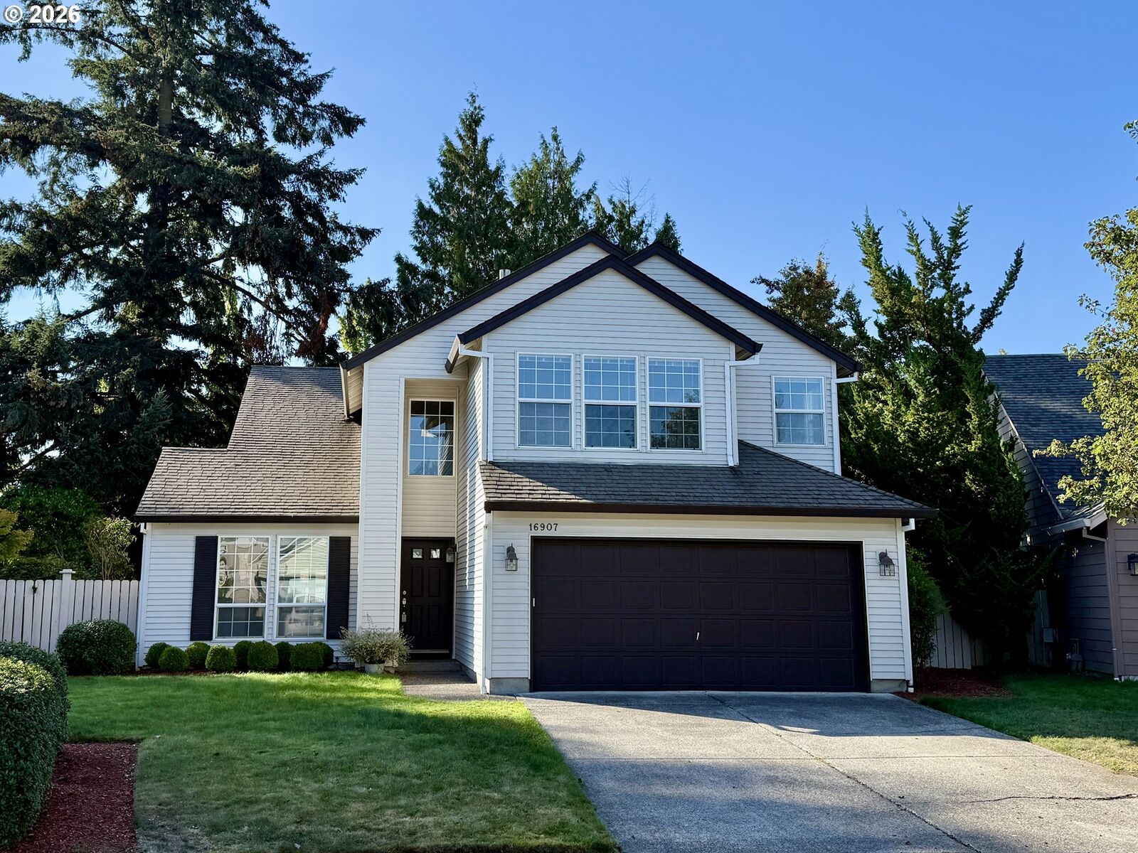 Property Photo: 16907 SE 28th St WA 98683