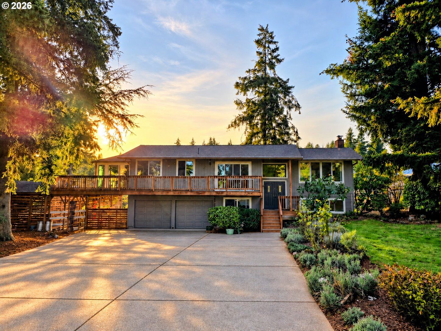 Property Photo:  17901 S Canter Ln  OR 97045 